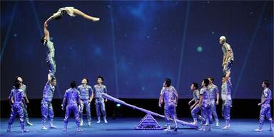 上海杂技《SPIRAL-炫》订票，镜框式舞台特点精心打造